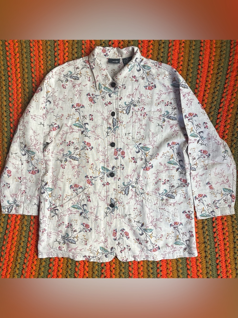 Liz Claiborne “Lizwear” cream and Floral linen blend  Button-Front shacket